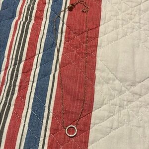 Elegant Gold Necklace with Crystal Pendant